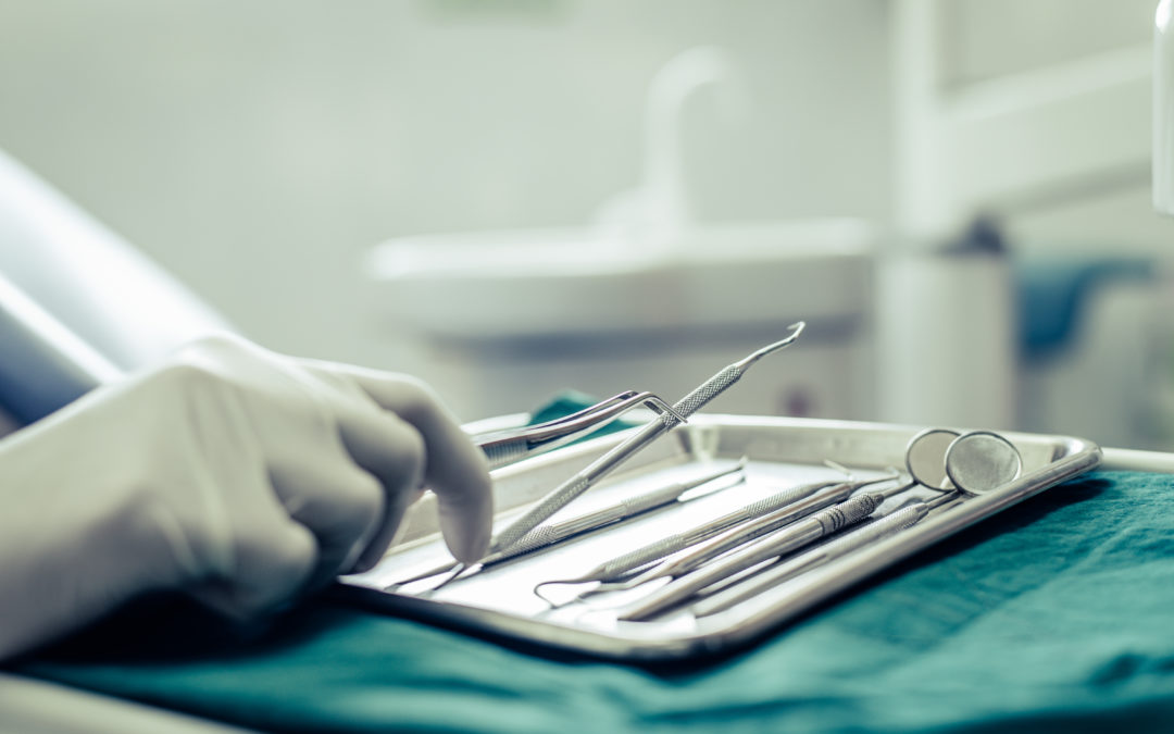 Blefaroplastia precisa ser realizada em centro cirúrgico ?